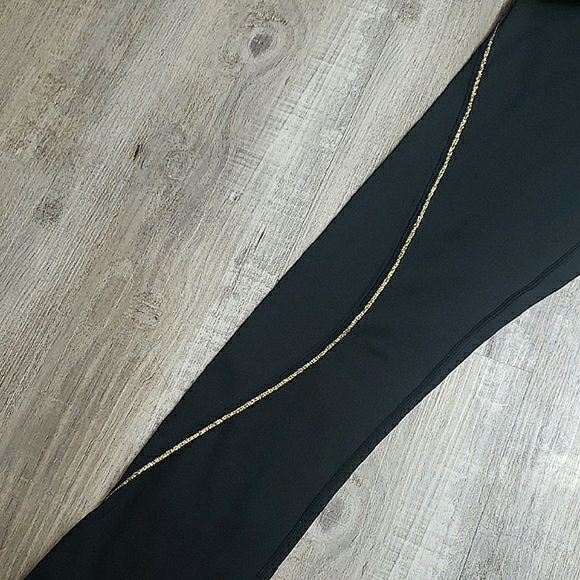 ZYIA High Rise Leggings Black Gold Gilded Detailing Workout Gym Size 0 Womens - Picture 6 of 13